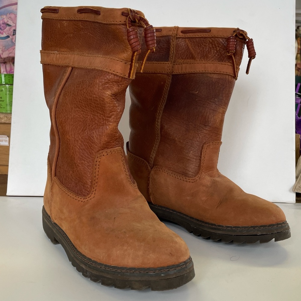 Vintage Bass Leather Shearling lined boots